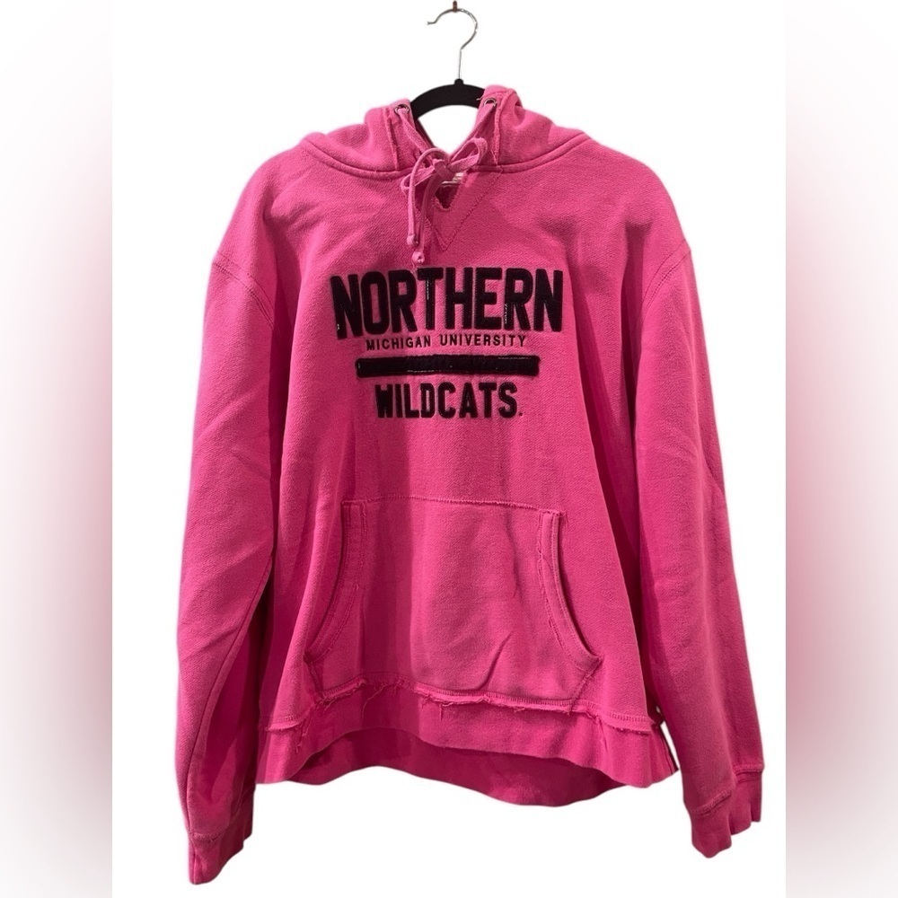 Northern Michigan University Wildcats Women’s Hoodie Pink Sweatshirt Size XL